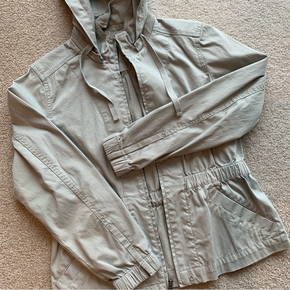 Liz Claiborne | Women’s Hooded Jacket | ABALONE GREY - SMALL - Picture 5 of 10